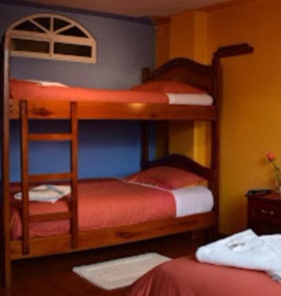 Отель Hostal Miguel Angel Кито Экстерьер фото